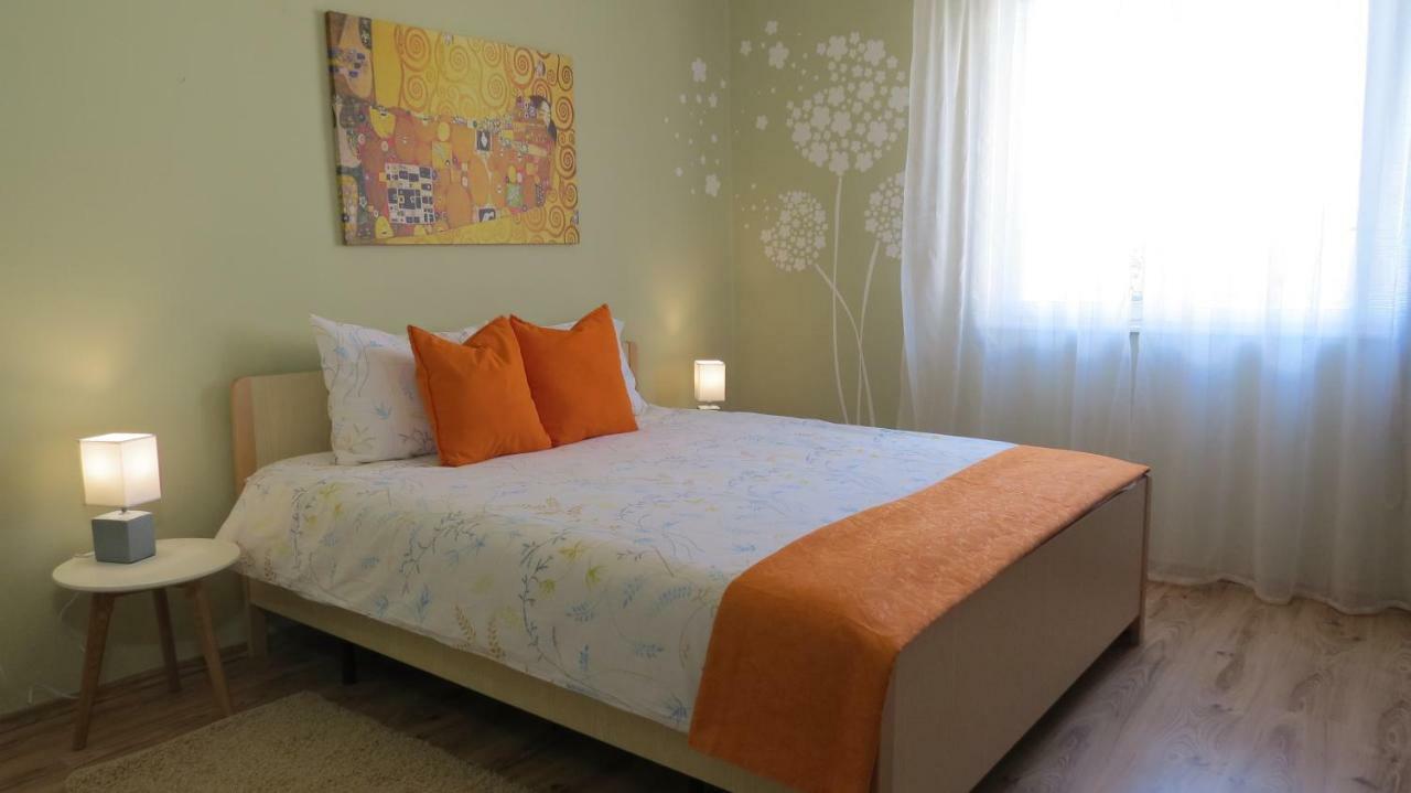 Pineta25 Apartment พูลา ภายนอก รูปภาพ